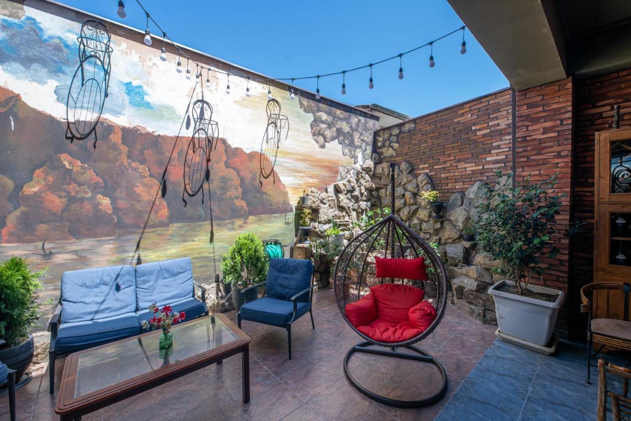 Ponto Gallery Boutique Hotel Tbilisi Bagian luar foto